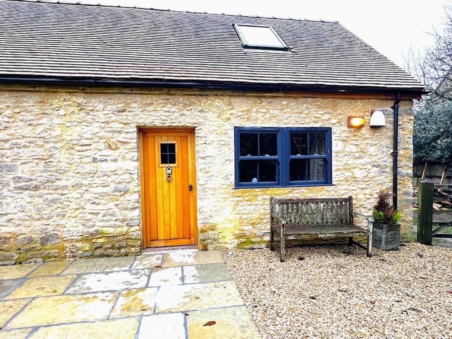 Dove House Cottages - No 1 Оксфорд Экстерьер фото
